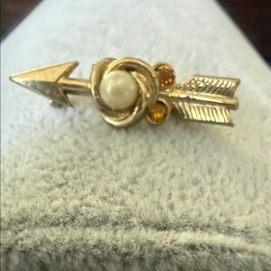 Gold Arrow Brooch with Pearl Accent